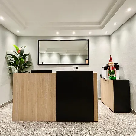 Les 4* Bari